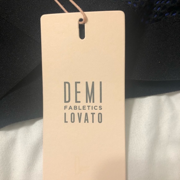 Fabletics Demi Lovato Collection Sports Bra - Picture 4 of 7